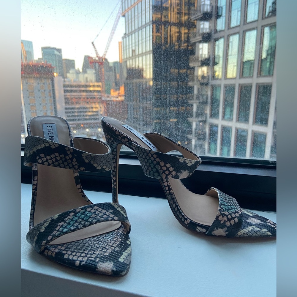 Worn once Steve Madden colored croc print two strap heel pointed toe